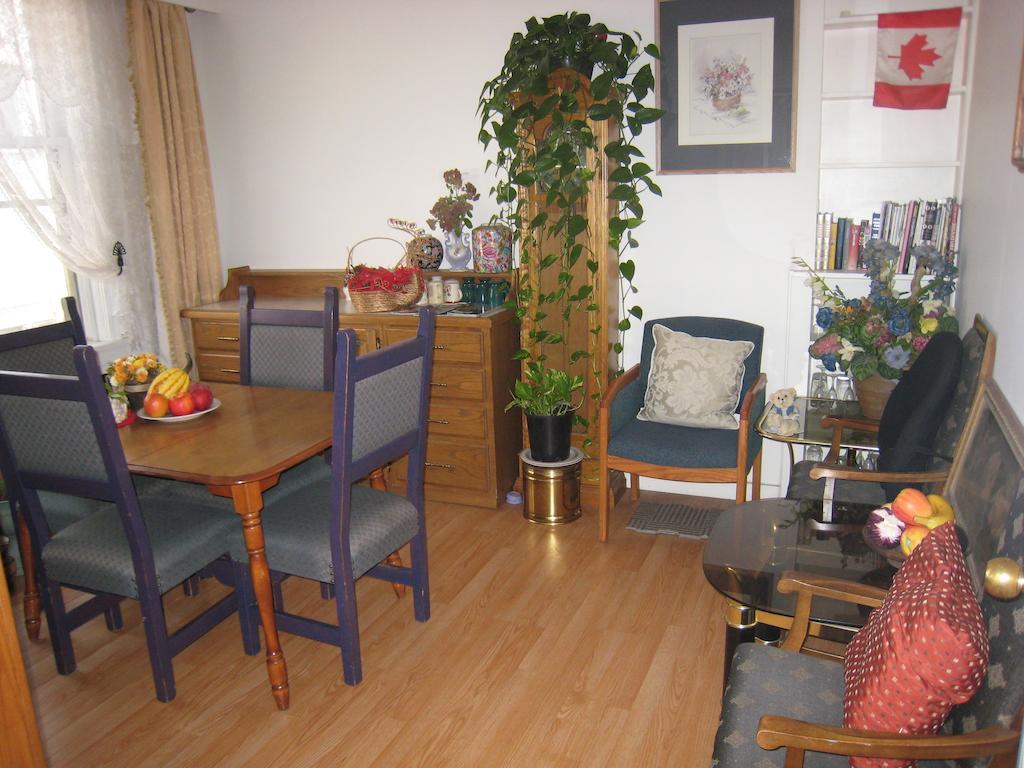 Kelowna Okanagan Lake Hostel Екстер'єр фото