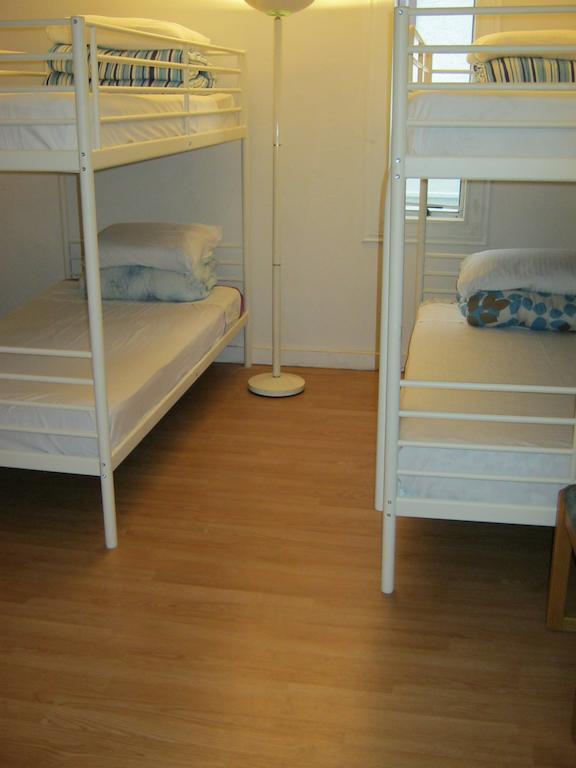 Kelowna Okanagan Lake Hostel Екстер'єр фото