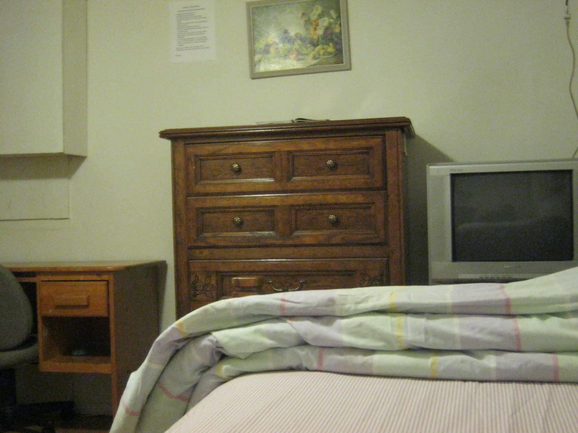 Kelowna Okanagan Lake Hostel Екстер'єр фото